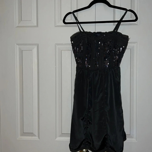 American eagle grey sequins  sleeveless mini dress Sz4 - Picture 3 of 10